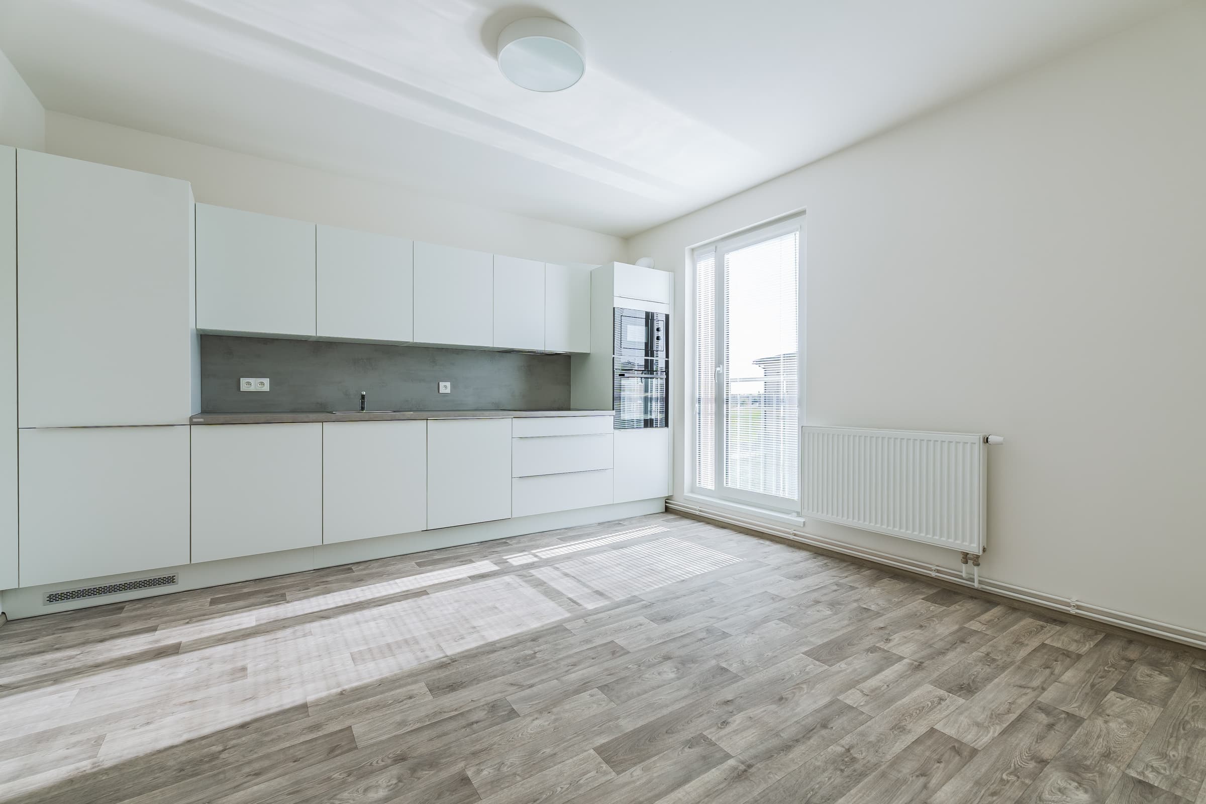 Pronájem bytu 2+kk s balkónem - foto 2